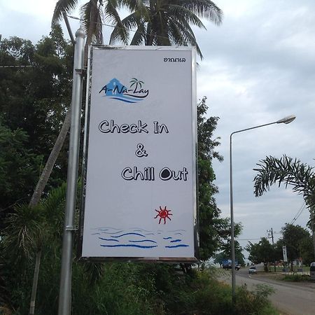 Hotel Check In And Chill Out Ban Laem Sok Exterior foto